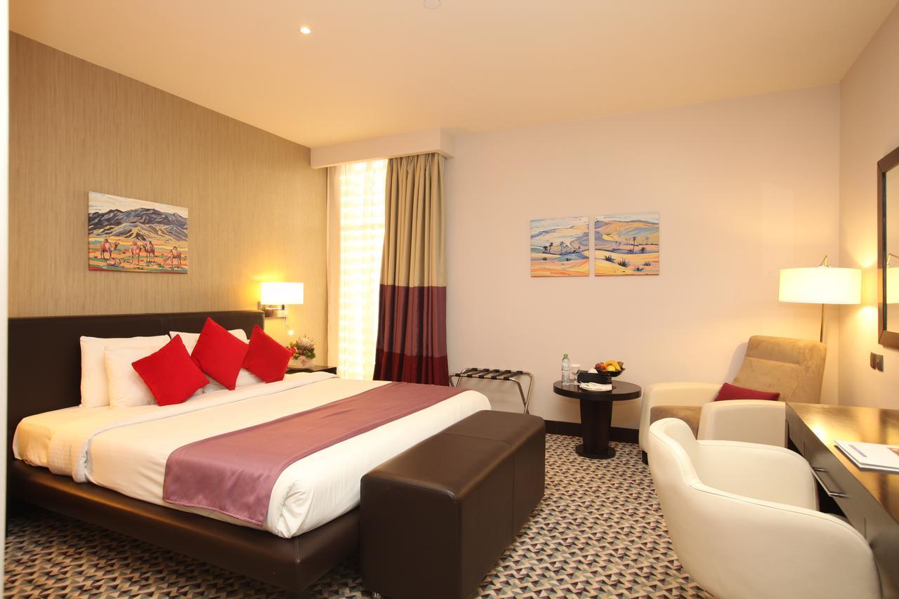 Golden Tulip Hail Buitenkant foto